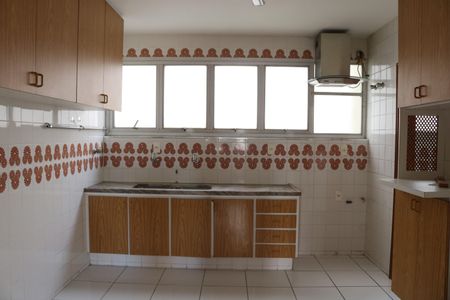 Apartamento para alugar com 110m², 3 quartos e 2 vagasCozinha