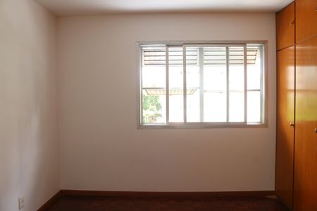 Apartamento para alugar com 110m², 3 quartos e 2 vagasQuarto 2