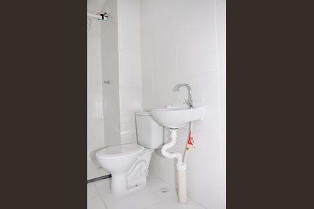 Apartamento à venda com 34m², 2 quartos e sem vagaDetalhe - Banheiro Social