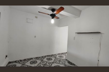 Sala de casa para alugar com 3 quartos, 65m² em Conjunto Residencial Presidente Castello Branco, Ferraz de Vasconcelos