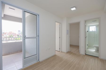 Sala de apartamento para alugar com 2 quartos, 34m² em Vila Plana, São Paulo