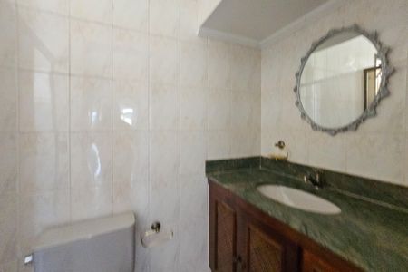 Apartamento para alugar com 190m², 3 quartos e 2 vagas Apartamento para alugar com 190m², 3 quartos e 2 vagasBanheiro da Suíte
