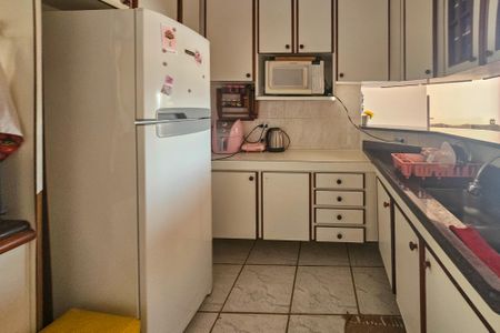 Apartamento para alugar com 190m², 3 quartos e 2 vagascozinha