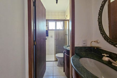 Apartamento para alugar com 190m², 3 quartos e 2 vagas Apartamento para alugar com 190m², 3 quartos e 2 vagasBanheiro social