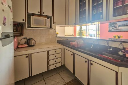 Apartamento para alugar com 190m², 3 quartos e 2 vagascozinha