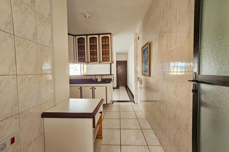 Apartamento para alugar com 190m², 3 quartos e 2 vagas Apartamento para alugar com 190m², 3 quartos e 2 vagasCozinha
