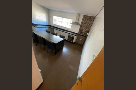 Casa à venda com 220m², 3 quartos e 4 vagas Casa à venda com 220m², 3 quartos e 4 vagasFoto 12