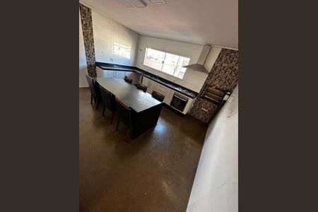Casa à venda com 220m², 3 quartos e 4 vagas Casa à venda com 220m², 3 quartos e 4 vagasFoto 11