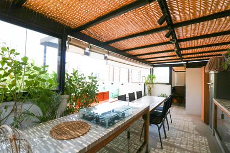 Apartamento à venda com 102m², 2 quartos e 1 vagaÁrea de lazer Privativa