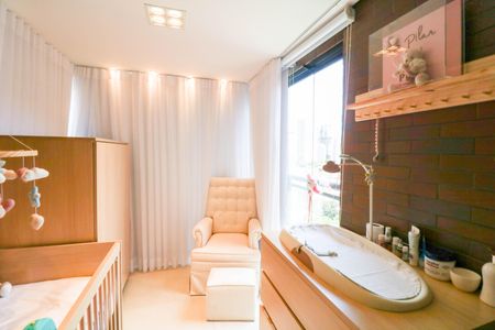 Apartamento à venda com 102m², 2 quartos e 1 vagaQuarto 1 (varanda)