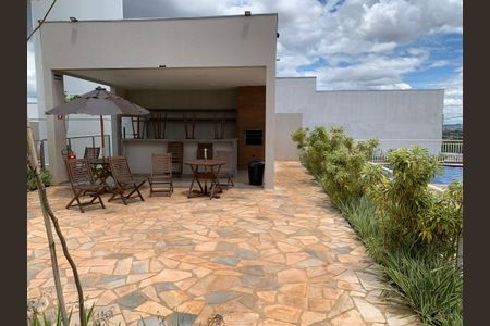 Apartamento para alugar com 100m², 2 quartos e 1 vagaÁrea comum - Piscina