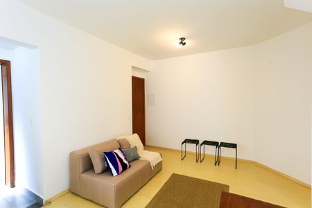 Studio para alugar com 42m², 1 quarto e 1 vaga Studio para alugar com 42m², 1 quarto e 1 vagaSala