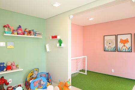 Apartamento para alugar com 32m², 2 quartos e sem vagaÁrea comum - Brinquedoteca