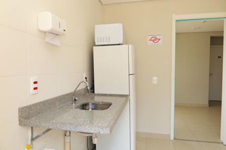 Apartamento para alugar com 32m², 2 quartos e sem vagaÁrea comum - Salão de festas