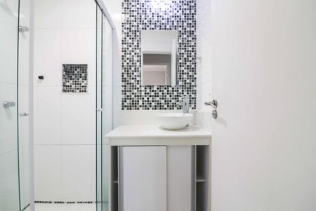 Banheiro Social de apartamento à venda com 2 quartos, 66m² em Vila Gomes, São Paulo