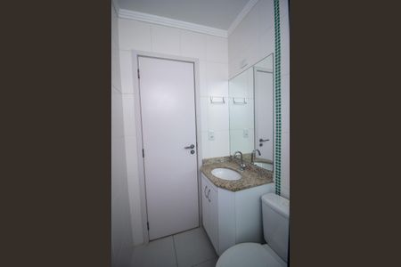 Apartamento para alugar com 72m², 2 quartos e 1 vaga Apartamento para alugar com 72m², 2 quartos e 1 vagaBanheiro