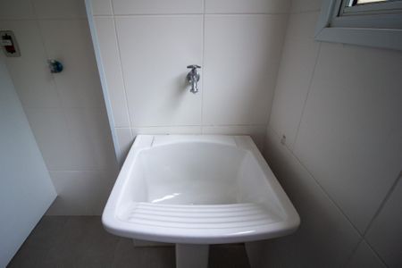 Apartamento para alugar com 72m², 2 quartos e 1 vaga Apartamento para alugar com 72m², 2 quartos e 1 vagaÁrea de Serviço