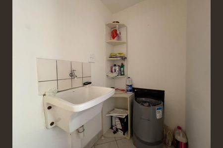 Casa à venda com 89m², 2 quartos e 2 vagas Casa à venda com 89m², 2 quartos e 2 vagasÁrea de Serviço