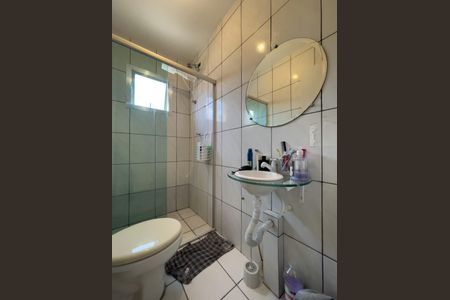 Casa à venda com 89m², 2 quartos e 2 vagas Casa à venda com 89m², 2 quartos e 2 vagasBanheiro