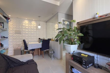 Sala de apartamento para alugar com 2 quartos, 45m² em Jardim Albertina, Guarulhos