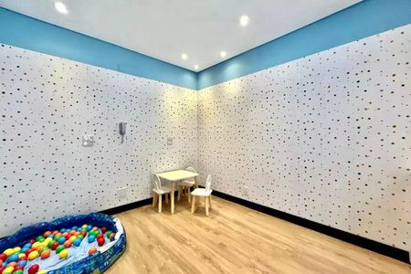 Apartamento para alugar com 35m², 3 quartos e sem vagaÁrea comum