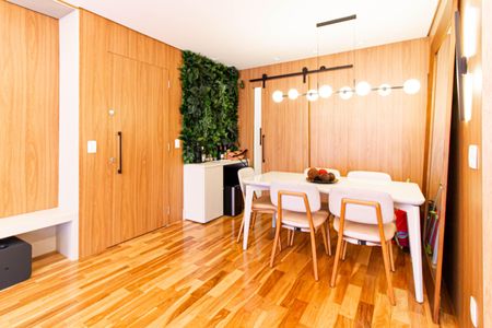 Apartamento para alugar com 86m², 2 quartos e 2 vagasSala