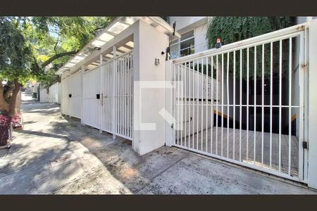 Apartamento para alugar com 86m², 2 quartos e 2 vagasFachada