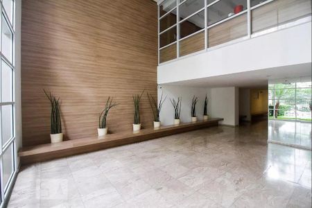 Apartamento para alugar com 86m², 2 quartos e 2 vagasHall social