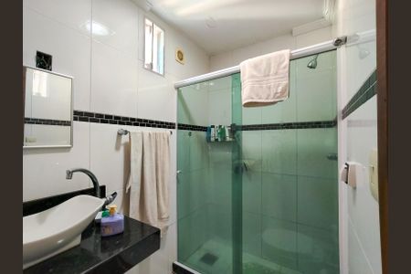 Casa à venda com 180m², 3 quartos e 1 vagaBanheiro da Suíte