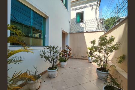 Casa à venda com 180m², 3 quartos e 1 vagaQuintal