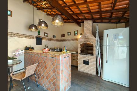 Casa à venda com 180m², 3 quartos e 1 vagaÁrea gourmet