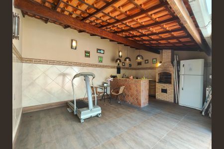 Casa à venda com 180m², 3 quartos e 1 vagaÁrea gourmet