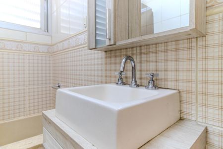 Apartamento à venda com 172m², 3 quartos e 2 vagasBanheiro Social