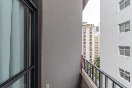 Varanda de kitnet/studio para alugar com 1 quarto, 26m² em Higienópolis, São Paulo