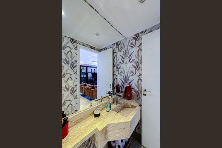 Apartamento à venda com 180m², 3 quartos e 3 vagasLavabo