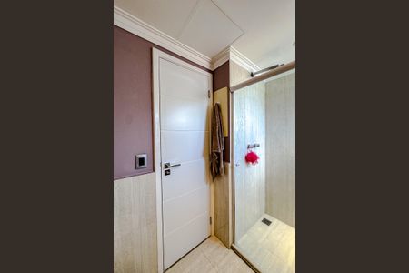 Apartamento à venda com 180m², 3 quartos e 3 vagasBanheiro da Suíte 1