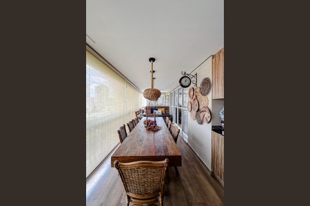 Apartamento à venda com 180m², 3 quartos e 3 vagasVaranda da Sala