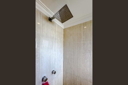 Apartamento à venda com 180m², 3 quartos e 3 vagasBanheiro da Suíte 1