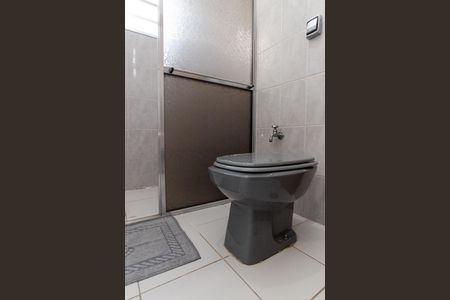 Casa à venda com 130m², 3 quartos e 2 vagasBanheiro da Suíte