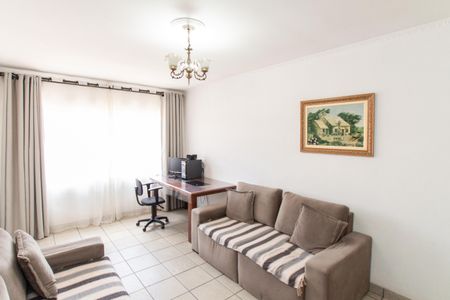 Casa à venda com 130m², 3 quartos e 2 vagasSala