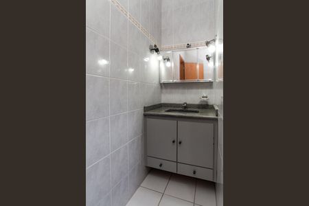 Casa à venda com 130m², 3 quartos e 2 vagasBanheiro da Suíte