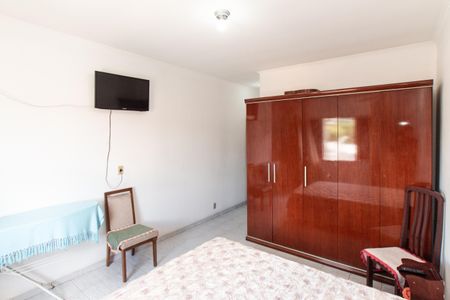 Casa à venda com 130m², 3 quartos e 2 vagasSuíte