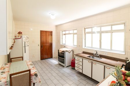 Casa à venda com 130m², 3 quartos e 2 vagasCozinha