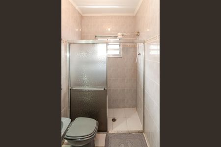 Casa à venda com 130m², 3 quartos e 2 vagasBanheiro