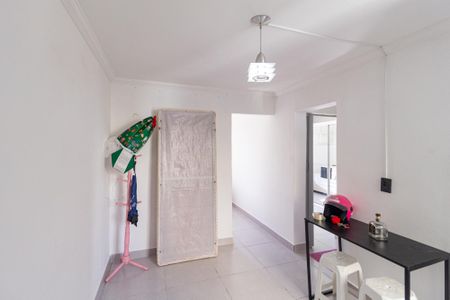 Sala de apartamento para alugar com 2 quartos, 35m² em Conjunto Habitacional Presidente Castelo Branco, Carapicuíba