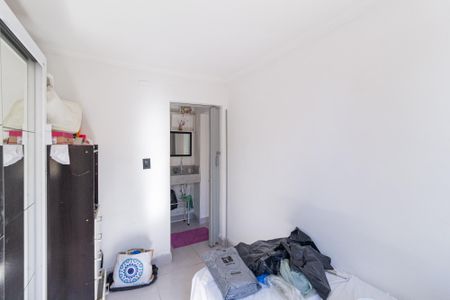 Quarto 2 de apartamento para alugar com 2 quartos, 35m² em Conjunto Habitacional Presidente Castelo Branco, Carapicuíba