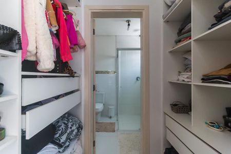 Casa de condomínio para alugar com 150m², 3 quartos e 2 vagasCloset