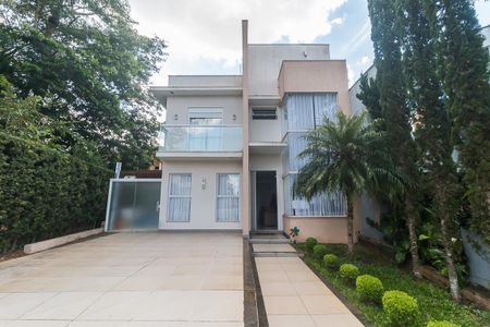 Casa de condomínio para alugar com 150m², 3 quartos e 2 vagasFachada