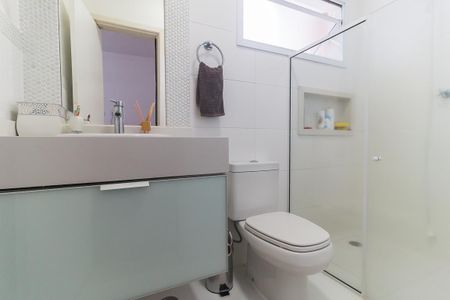 Casa de condomínio para alugar com 150m², 3 quartos e 2 vagasBanheiro