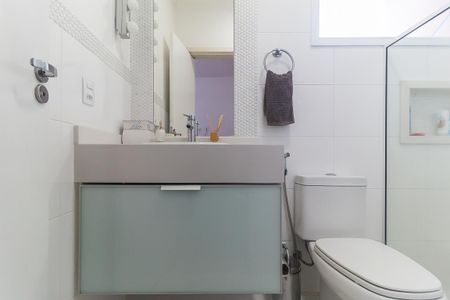 Casa de condomínio para alugar com 150m², 3 quartos e 2 vagasBanheiro